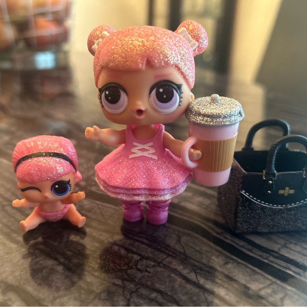 Lol Surprise Doll Center Stage and lil sister Lil Center Stage